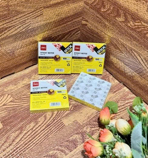 Giấy nhớ Deli 3x3 - A607 vàng_Lố 12